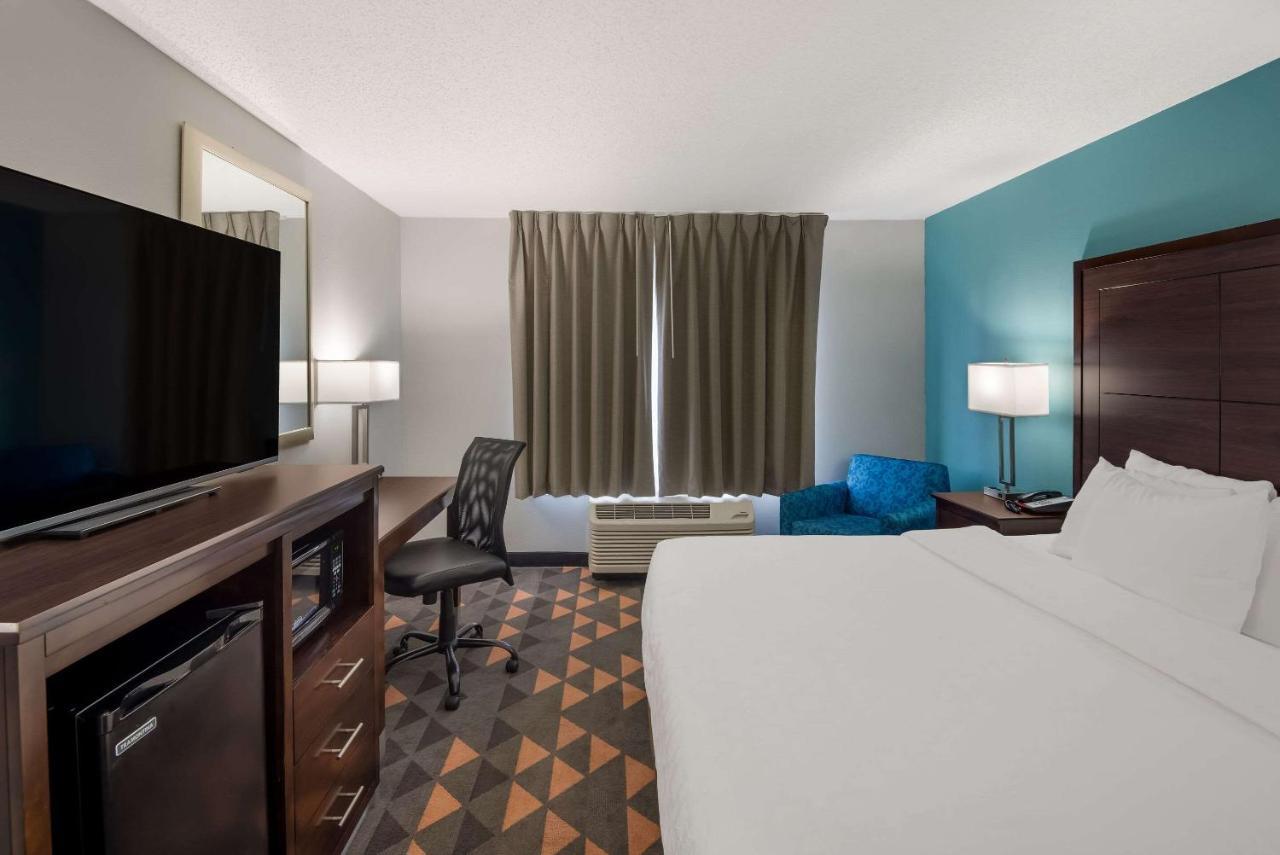Clarion Pointe Indianapolis Northeast Hotel Castleton Exterior foto