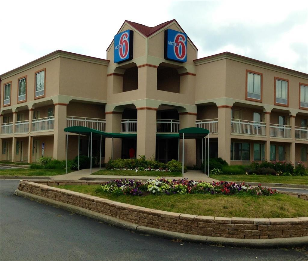 Clarion Pointe Indianapolis Northeast Hotel Castleton Exterior foto
