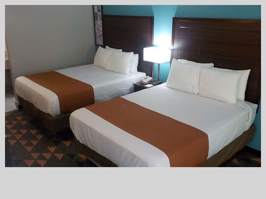 Clarion Pointe Indianapolis Northeast Hotel Castleton Quarto foto